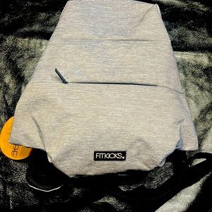 Latitude kickfit/Sling bag